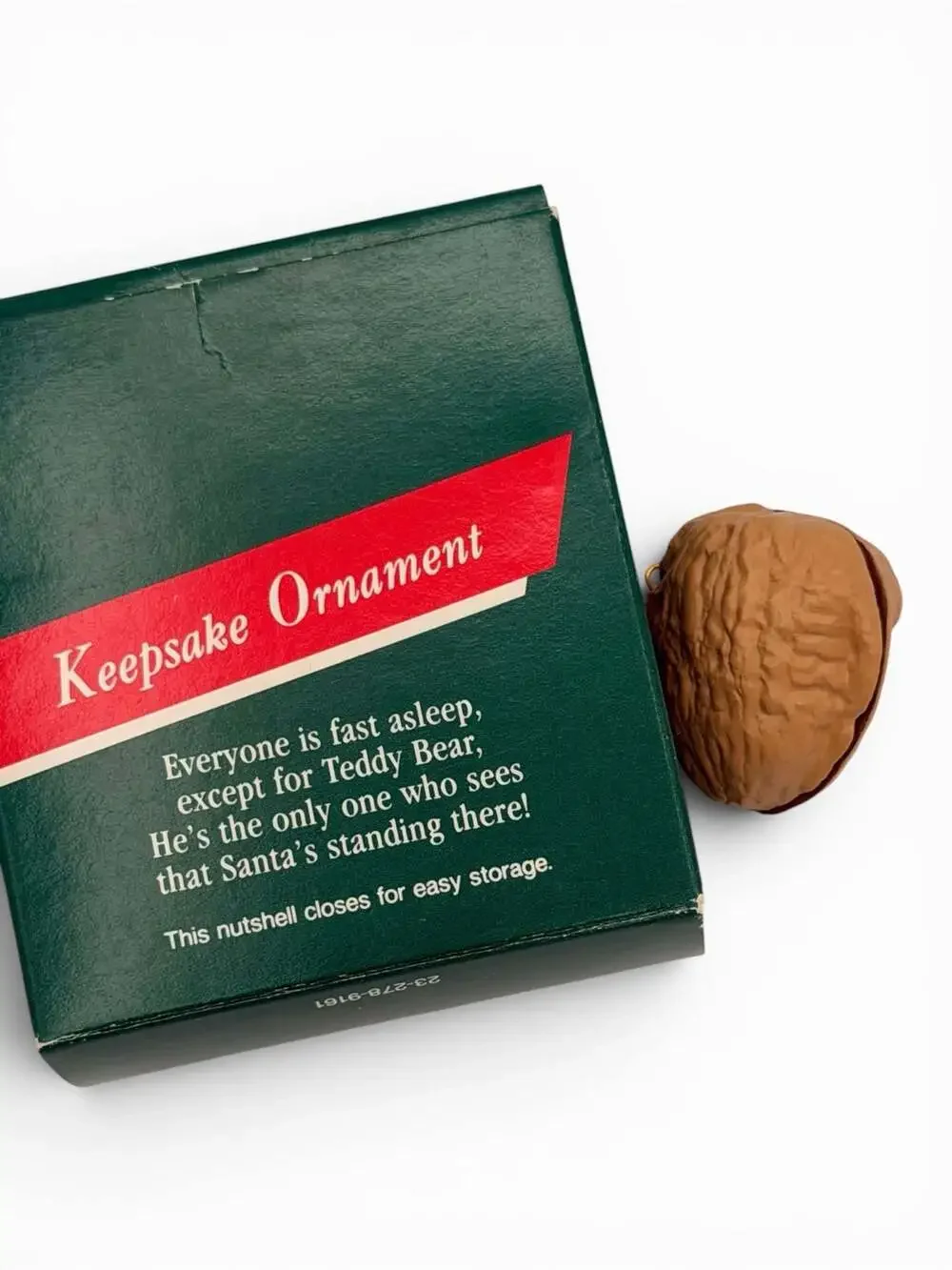1989 Hallmark Keepsake Ornament Nutshell Dreams QX465-5